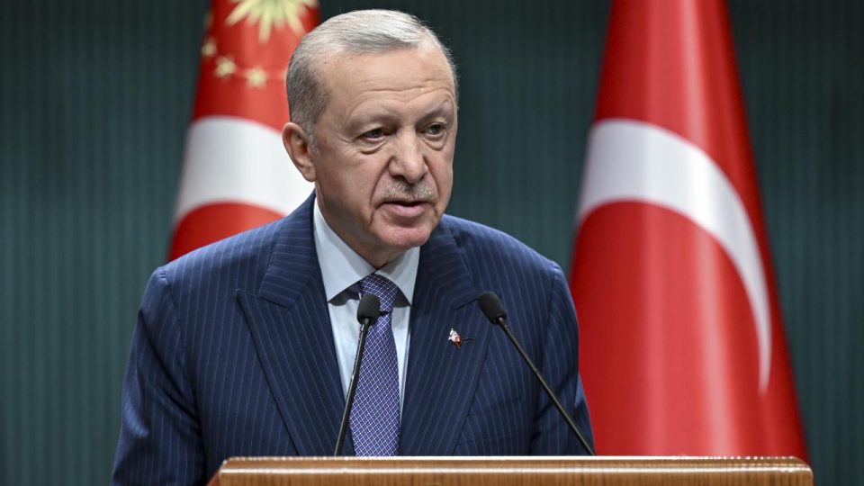 Cumhurbaşkanı Erdoğan A Milli Futbol Takımı’nı telefonla arayarak kutladı